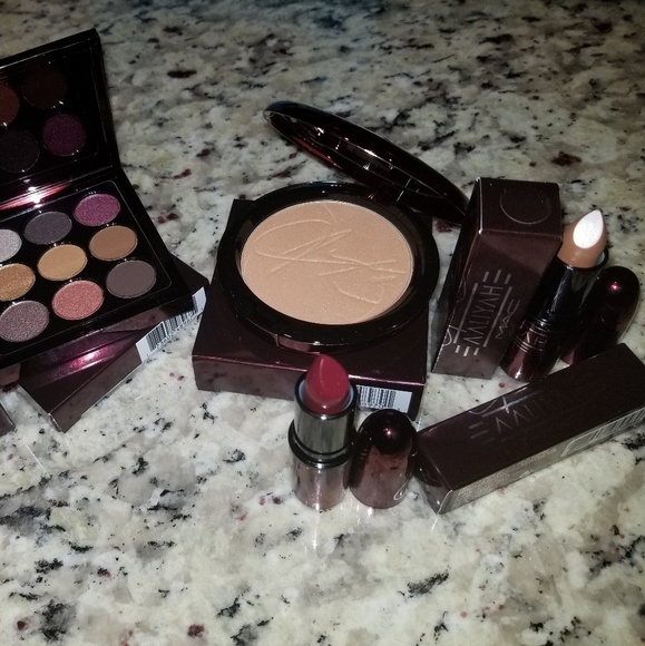 Mac Aliyah collection with poster - Picture 2 of 7